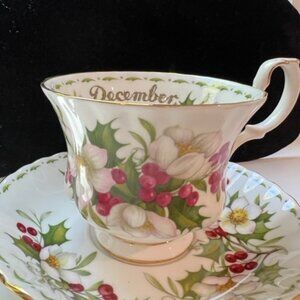 Royal Albert Bone China Tea Cup Christmas Rose